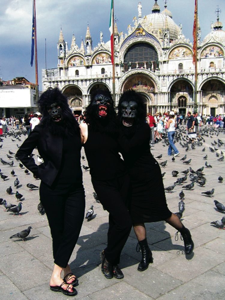 [:es]The Guerrilla Girls in Venice, 2005[:]